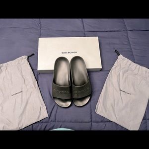 Balenciaga Mono Slide size 10 (EU 40) in Women’s